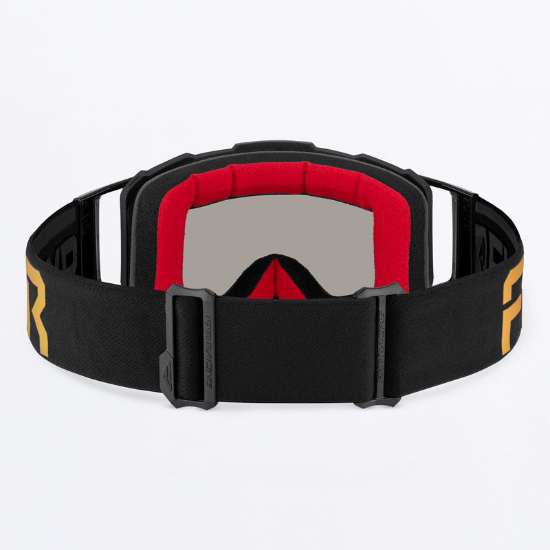 PilotLE_Goggle_Podium_243102-_6200_back