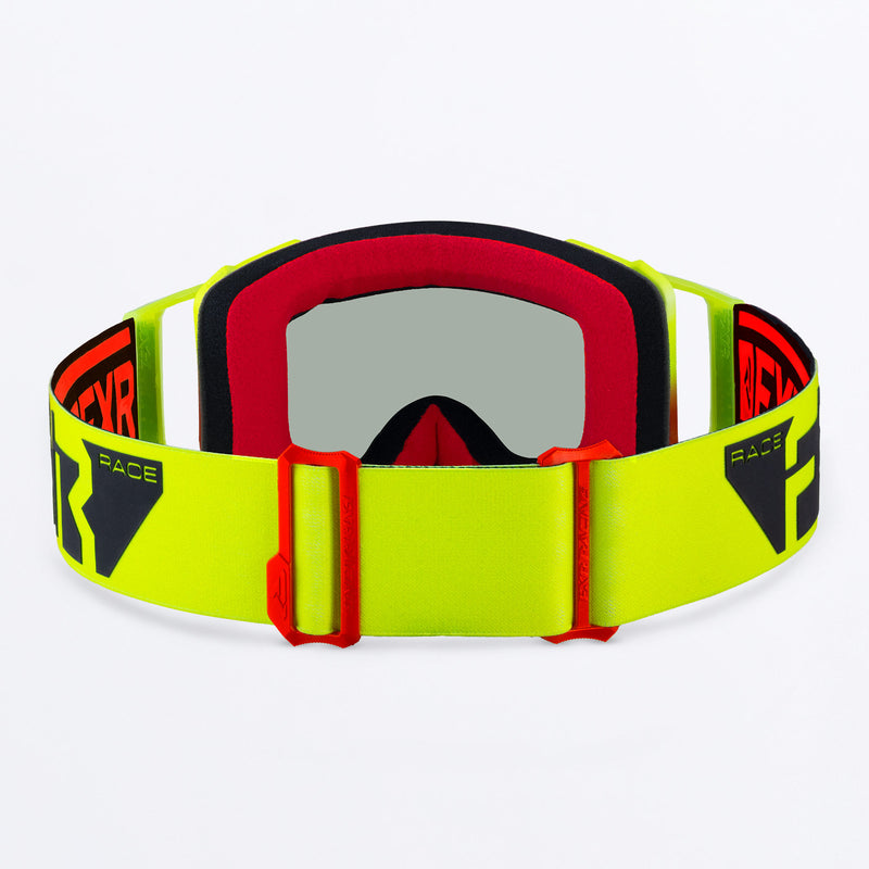 Pilot_Goggle_Ignition_243104-_2600_back